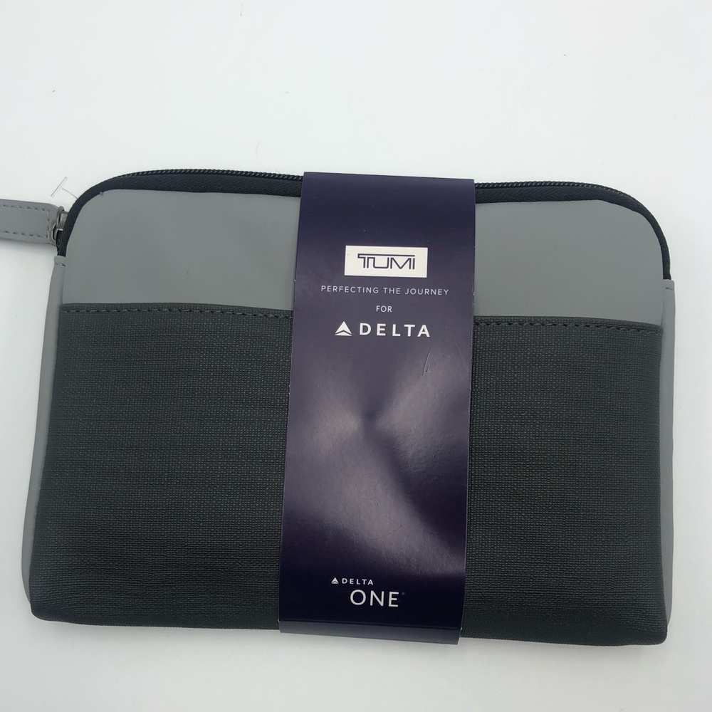 New Delta Airline One Soft Tumi Amenity Kit Gray